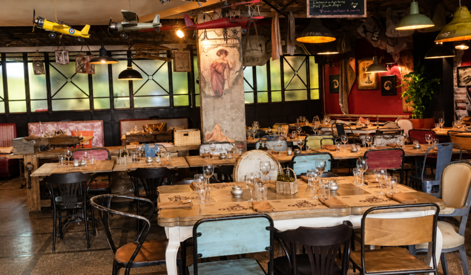 Réserver quelques tables